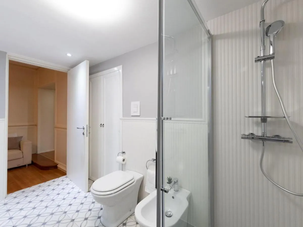 The Best Rent - Stylish One-Bedroom Apartment In Piazza Barberini Rome