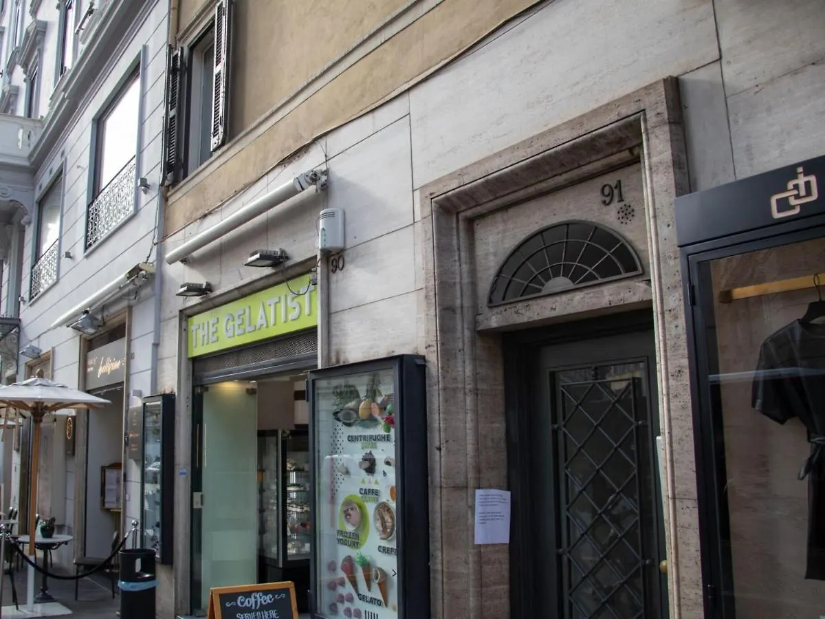 The Best Rent - Stylish One-Bedroom Apartment In Piazza Barberini Rome Italy
